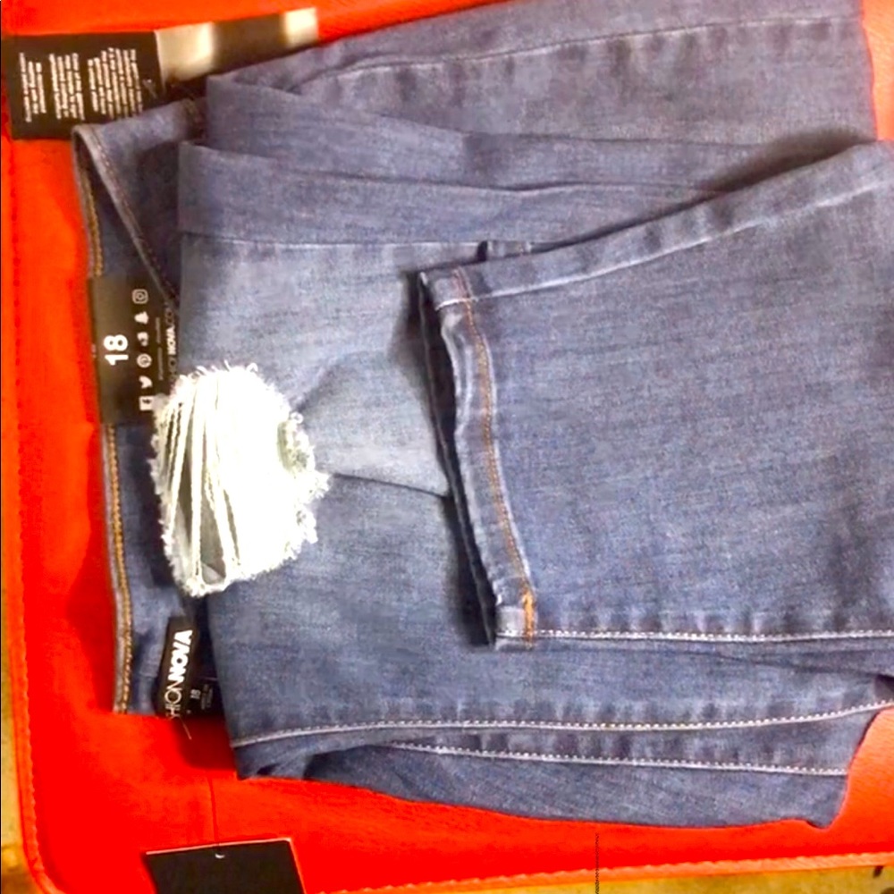 Blue jeans skinny